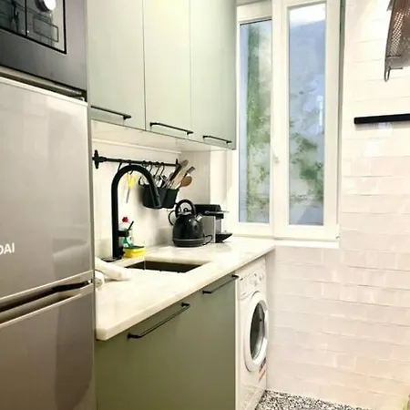 Rs1e Cozy, New Ac! Quiet & Central, Perfect Stay!